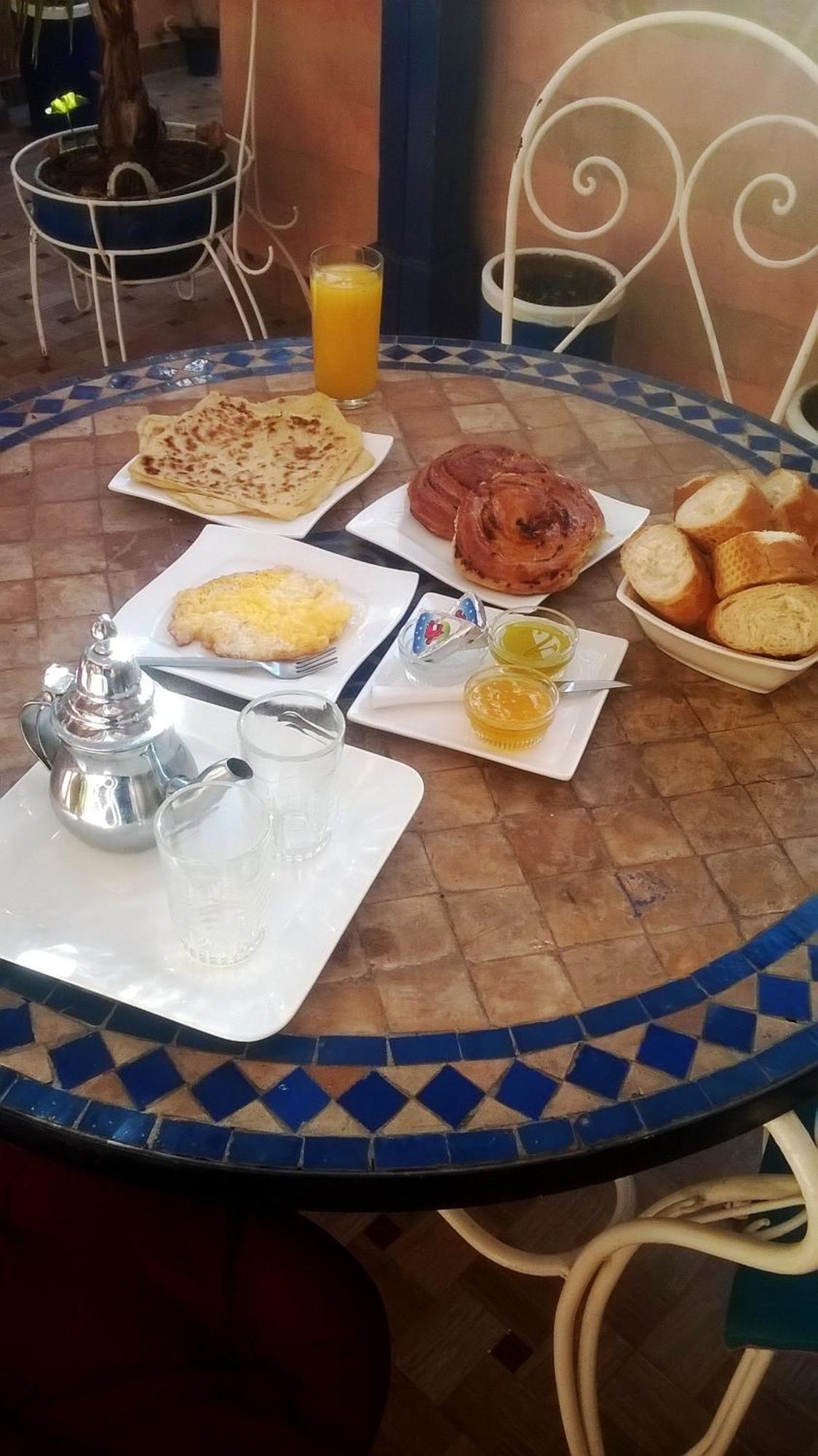 Hotel Riad Tamazouzte Marrakesh Esterno foto