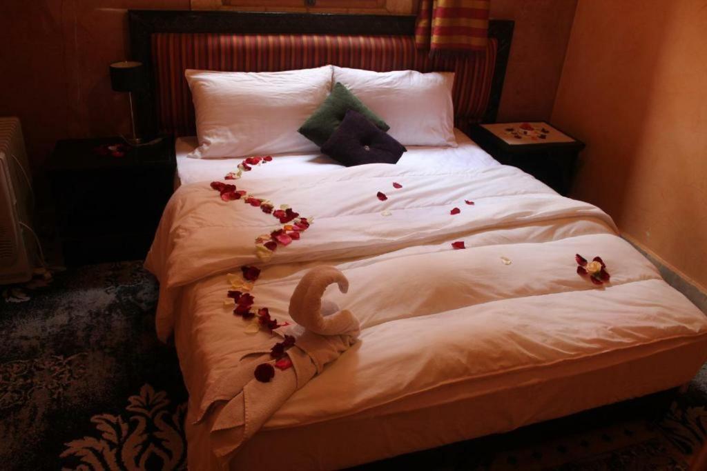 Hotel Riad Tamazouzte Marrakesh Esterno foto
